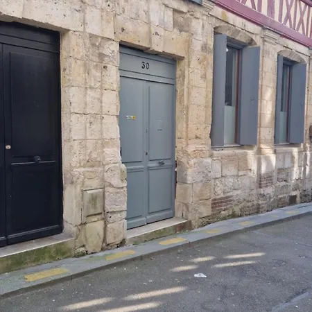 Les Bons Enfants 8 Apartman *