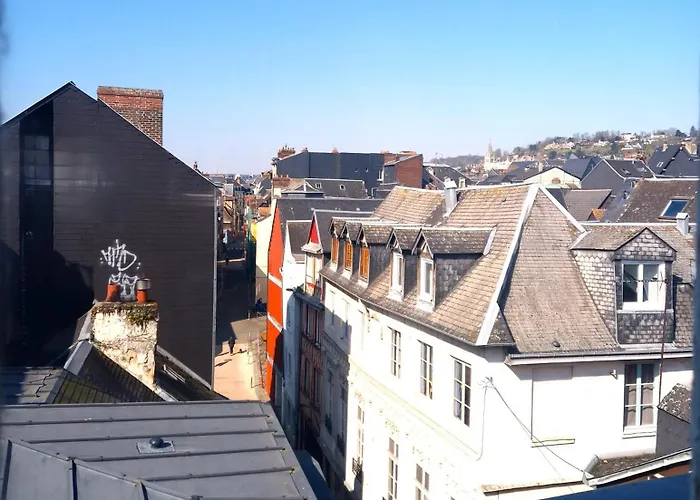 Apartman Les Bons Enfants 8 *